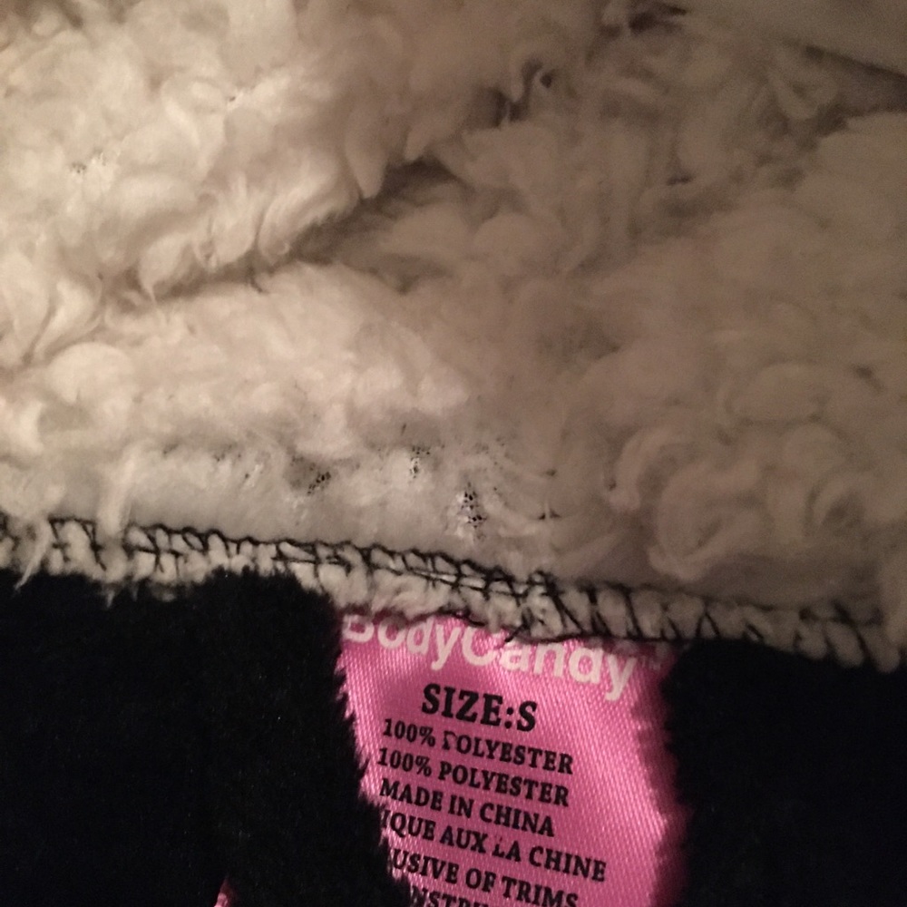 Body Candy Robe - *Great Condition ** - Picture 2 of 2